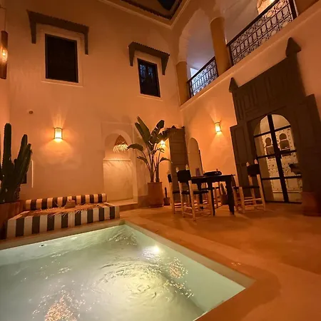 Riad La Petite Dar, 4 Chambres, 5 Min Place Jamaa El Fna Marrakesh Exterior photo