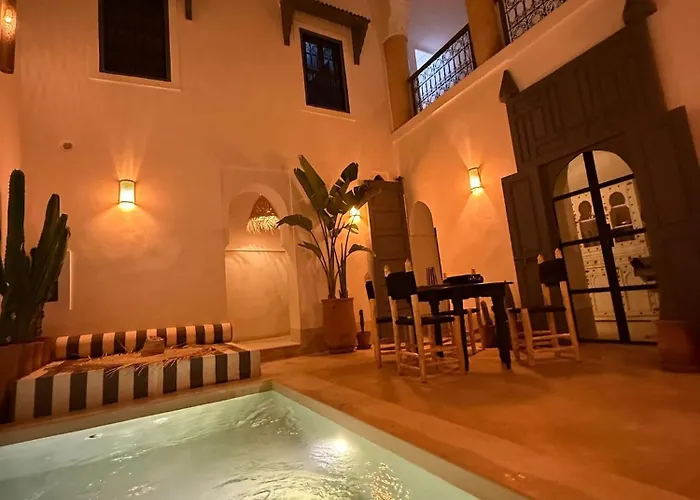 Riad La Petite Dar, 4 Chambres, 5 Min Place Jamaa El Fna